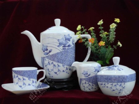 青花瓷茶具