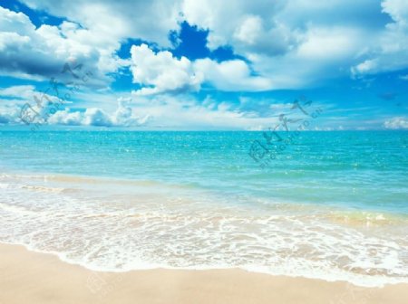 清新自然海天一色海滩海浪白云浪花朵朵