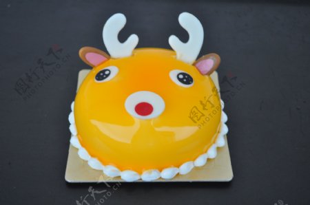 儿童节蛋糕小麋鹿图片