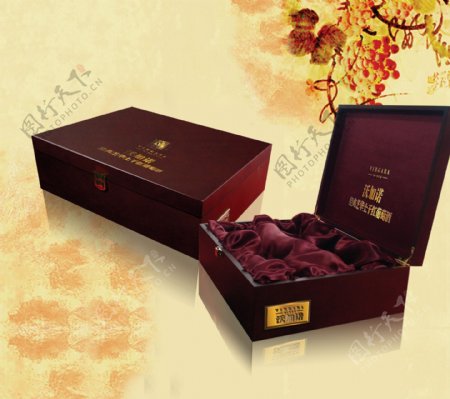 红酒包装木盒标志葡萄背景广告设计模板包装设计