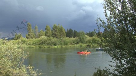 俄勒冈迪修特斯河红Kayak股票视频视频免费下载
