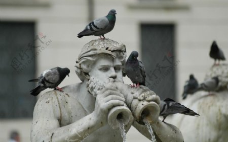 罗马街头雕塑图片