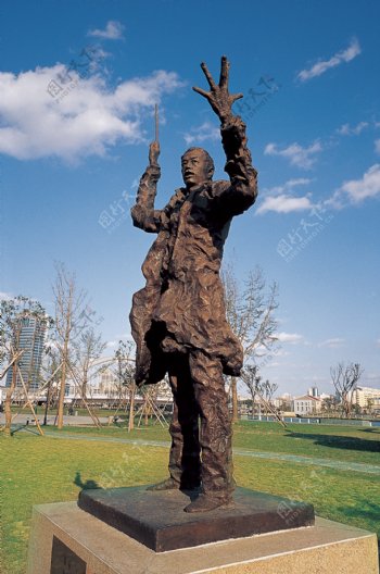 宁波琴桥公园雕塑聂耳图片