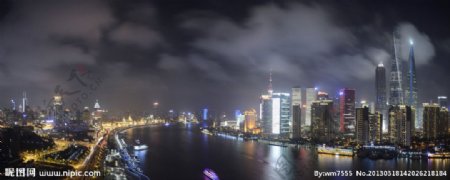 上海黄浦江两岸图片