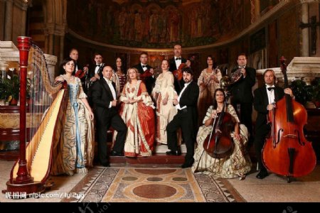 欧洲古典皇室服装音乐团图片