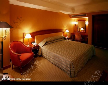 卧室效果图设计暖色经典图片