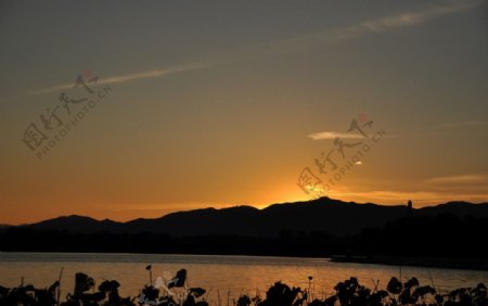 颐和园的夕阳图片
