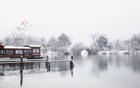 湘湖的雪图片