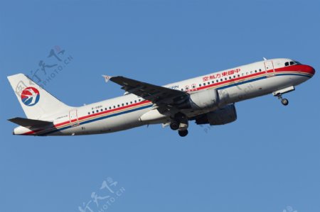 东航空客A320客机图片