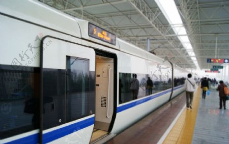 中国高铁和谐号图片