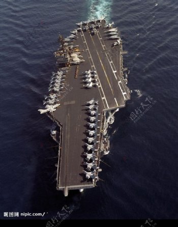 美国小鹰号航空母舰图片