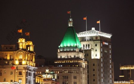 上海外滩和平饭店中国银行夜景图片