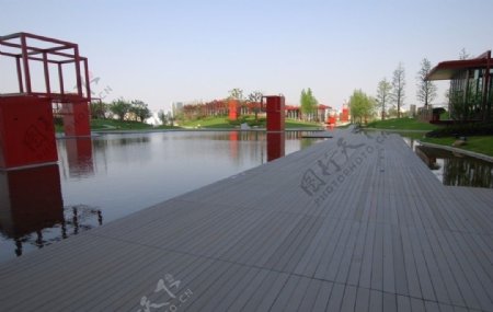 上海世博园中国馆馆后花园图片