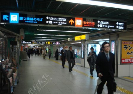 日本大阪地铁站出入口图片