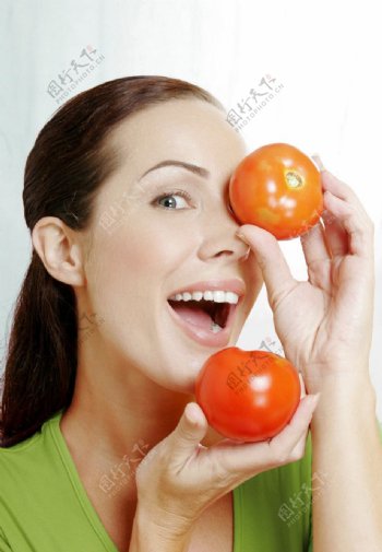 西红柿漂亮性感美女图片