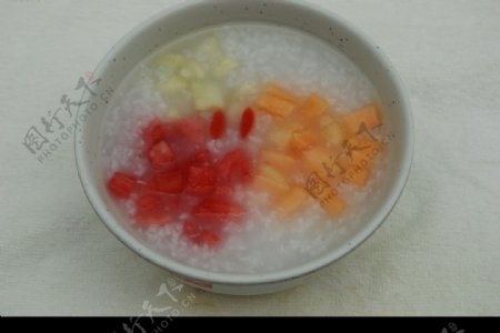 什锦水果冰粥图片