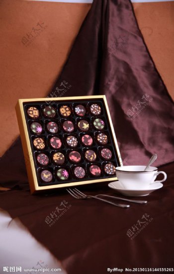 印花巧克力盒子图片