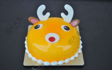 儿童节蛋糕小麋鹿图片