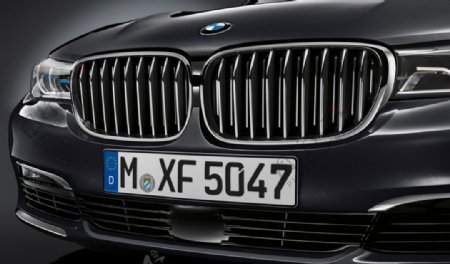 全新BMW7系进气格栅