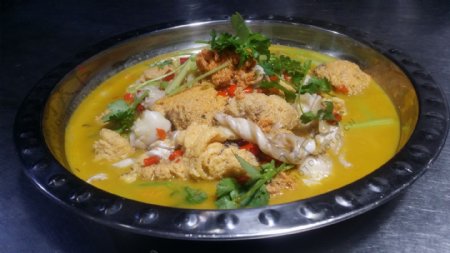 干锅黄焖鱼杂