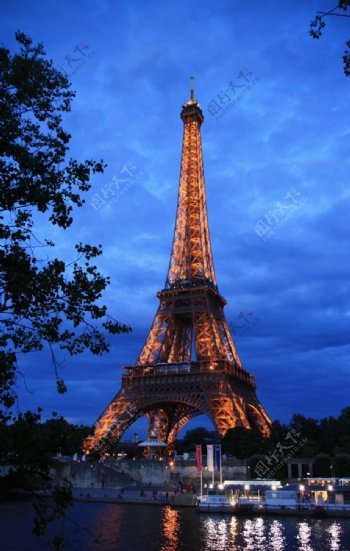 法国巴黎铁塔夜景