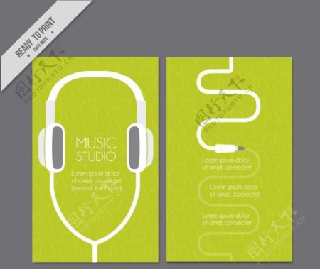 戴耳机听音乐学习音乐的绿卡模板