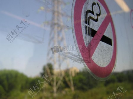 在高电压下禁止吸烟