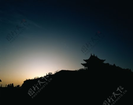 高山寺庙景观图片