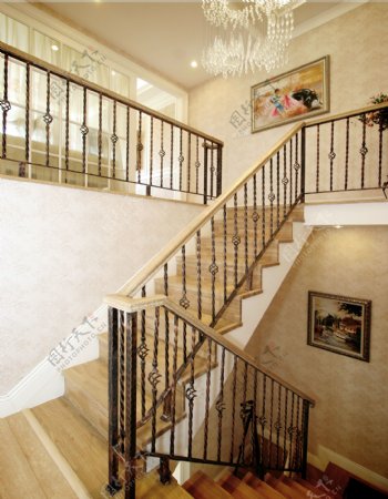 现代时尚风格楼梯装修设计图片