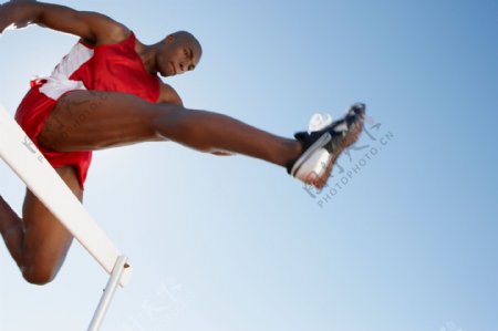 黑人跨栏运动员高清图片