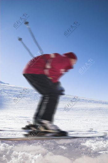 雪地滑雪人物摄影图片