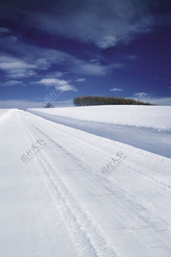 高清冬季道路图片