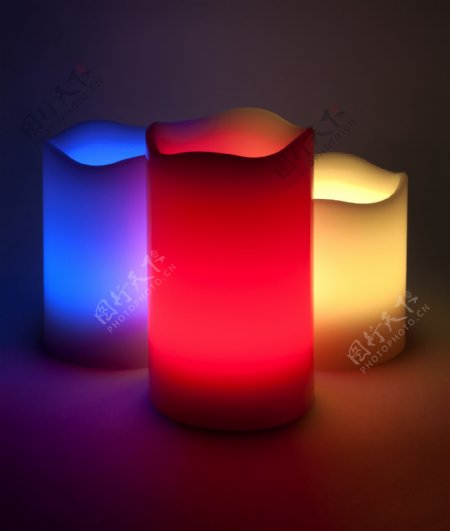 彩色蜡烛灯具图片