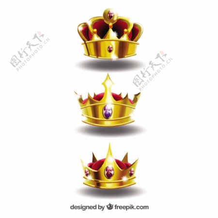 三个豪华皇冠逼真设计矢量素材