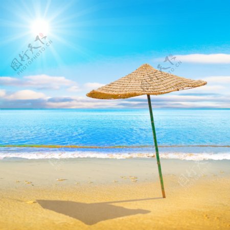 沙滩与太阳伞摄影素材