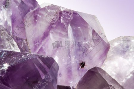 晶莹的紫水晶