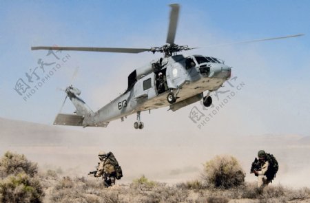 黑鹰直升机美军图片