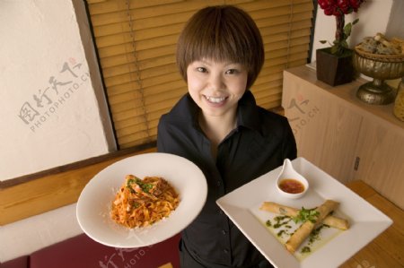 日本料理服务员图片