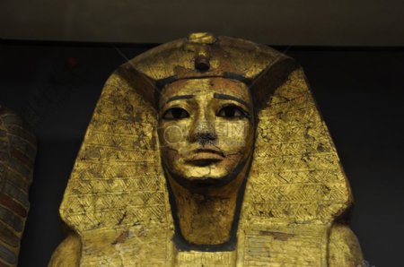 埃及法老雕像的头部