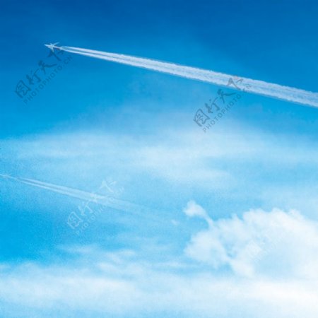 蓝天白云飞机背景