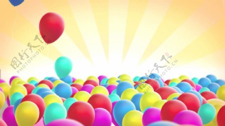 缤纷彩色气球上升视频素材