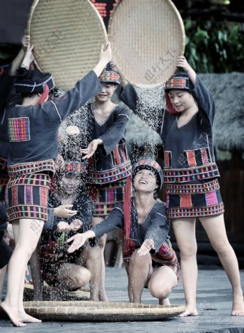 槟榔谷黎族歌舞表演