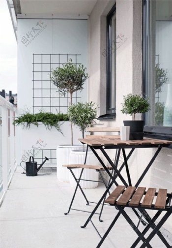 北欧风格超小阳台设计装修效果图