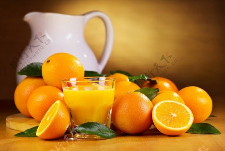 美味新鲜的橙汁