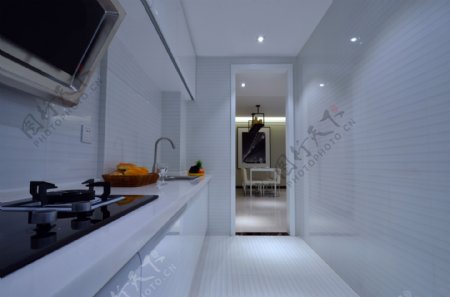 现代简约厨房白色瓷砖背景墙室内装修效果图