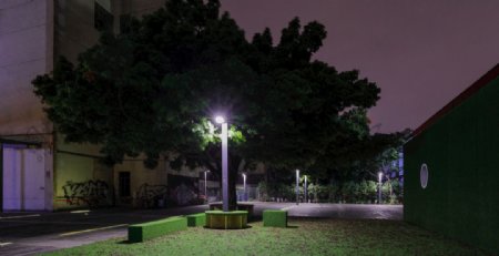深圳华侨城创意文化园夜景