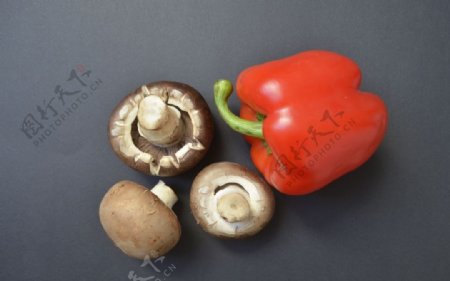 辣椒和香菇