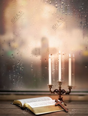 白色蜡烛书本基督教海报背景素材