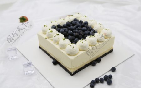 蓝莓雪域芝士蛋糕