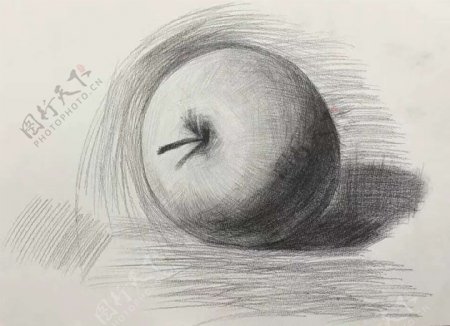 素描苹果斜影